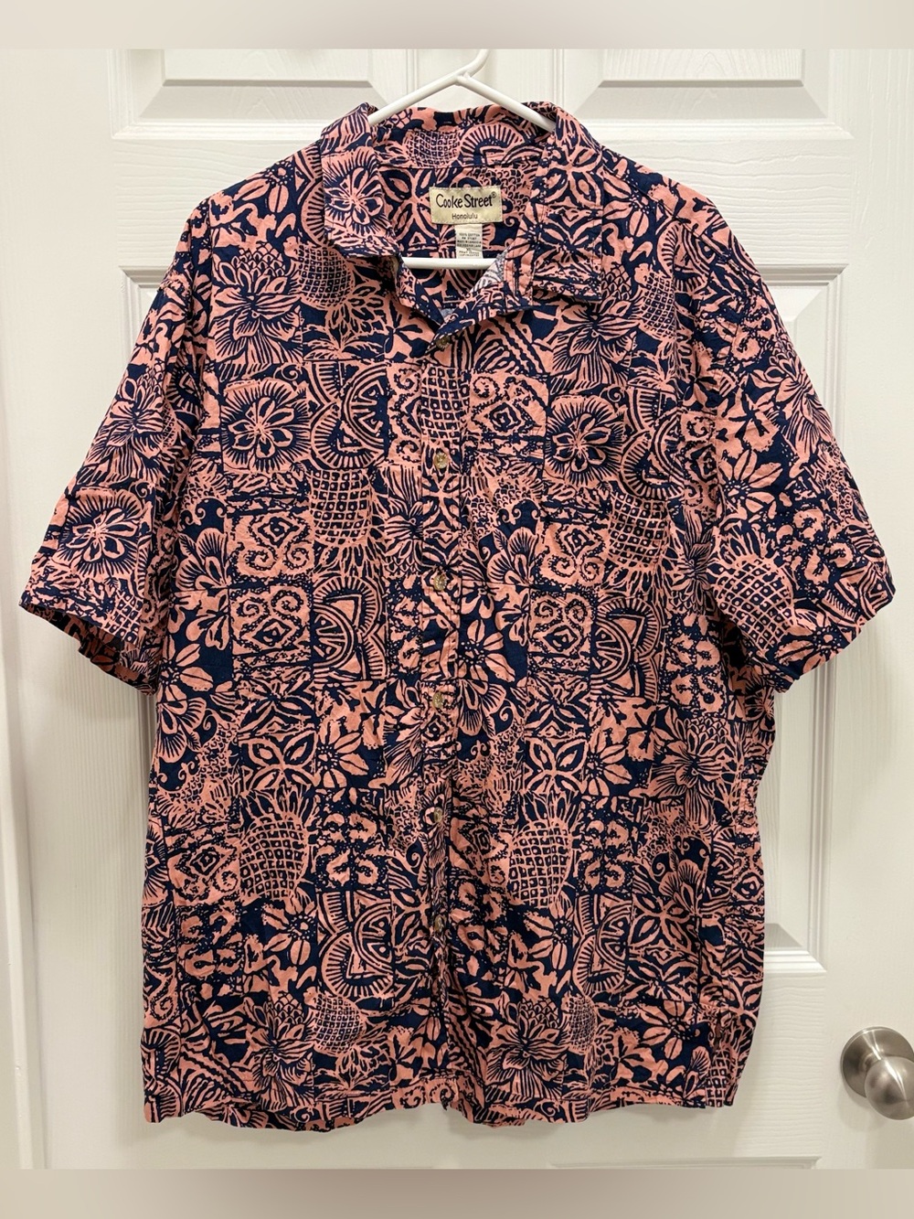 Cooke Street Men's Pink and Navy Floral Short-Sleeve Button-Down Shirt